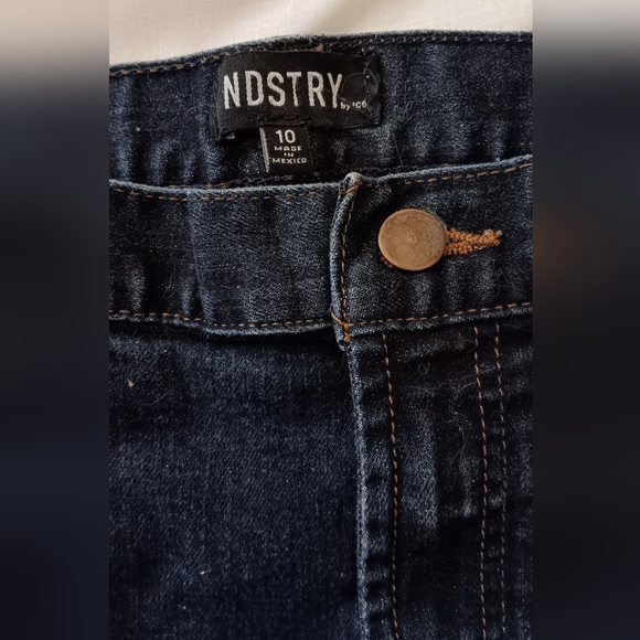 2/$15 NDSTRY by I.C.E like new crisp! - Picture 2 of 3